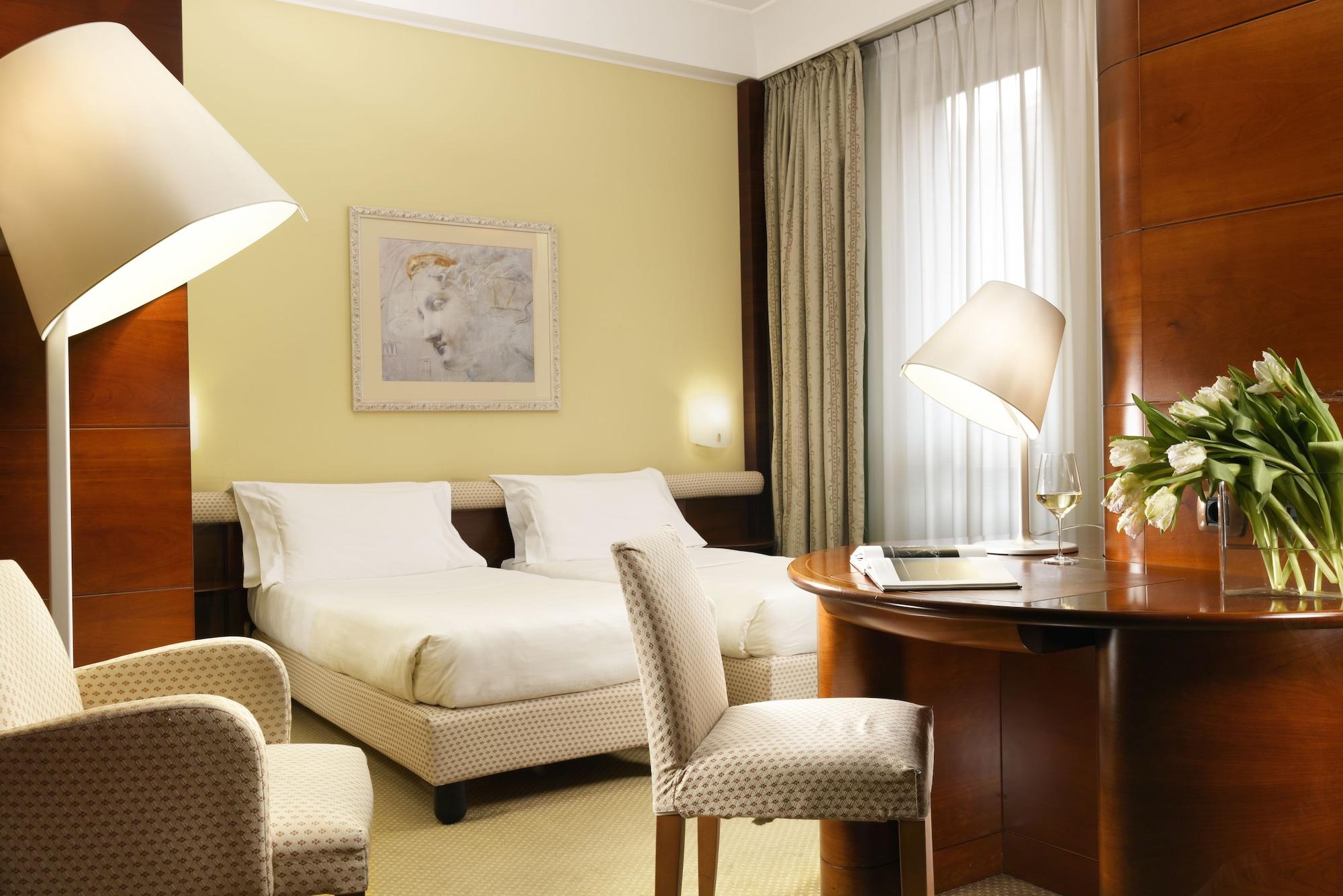 Una Hotels Cusani Milano Exteriér fotografie