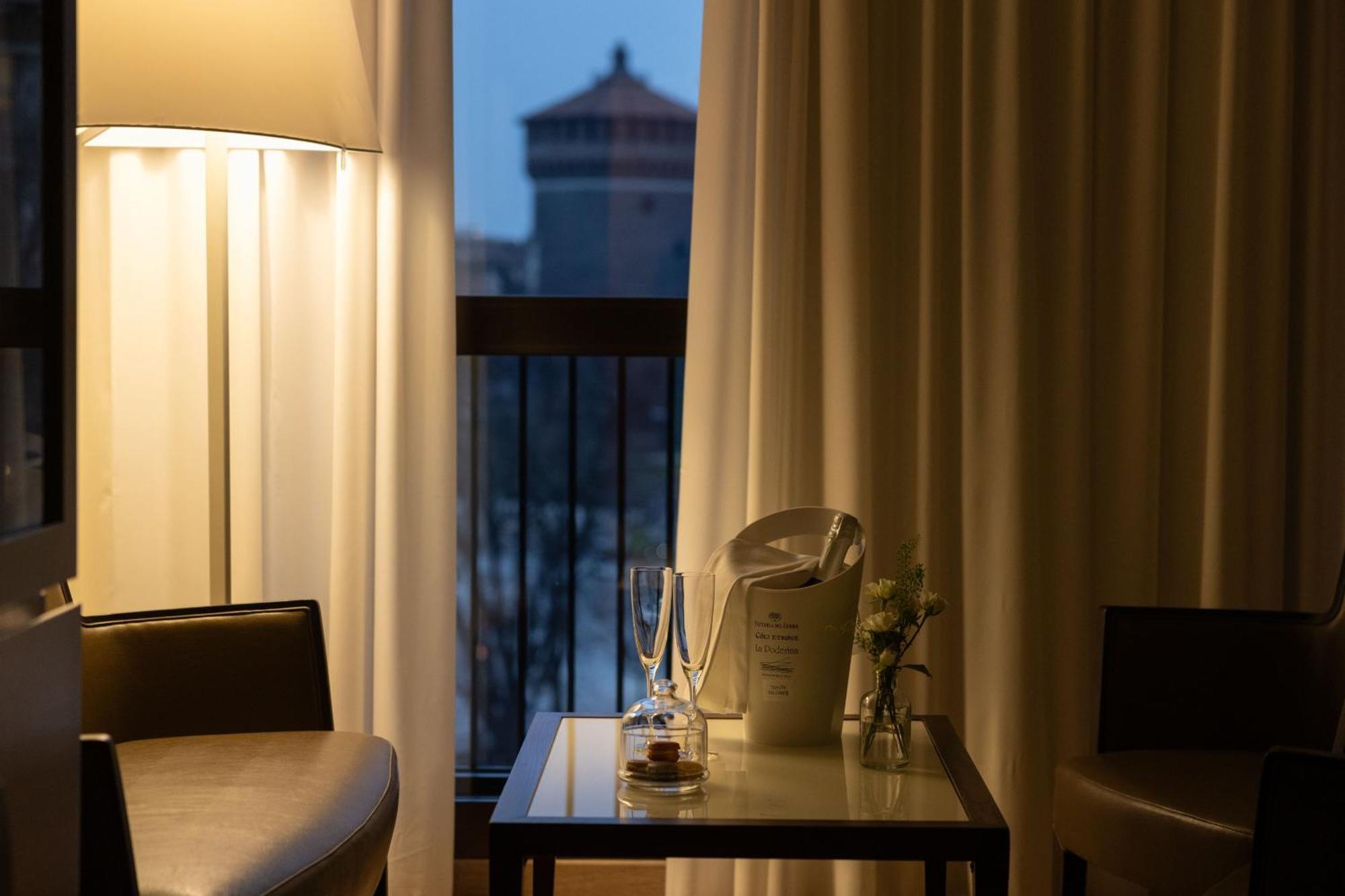 Una Hotels Cusani Milano Exteriér fotografie